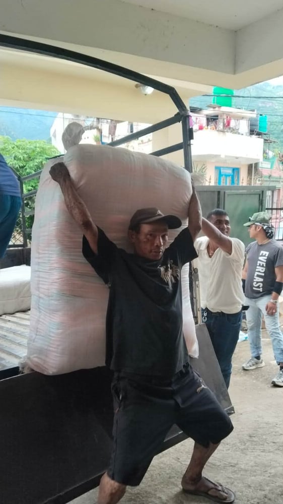 Gajuri, Dhading relief distribution photograph 4